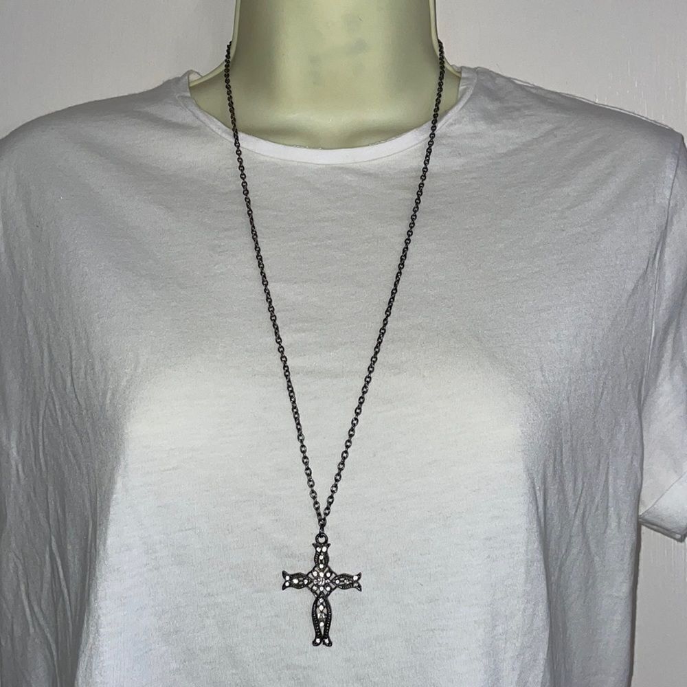 Dark silver tone rhinestone cross pendant necklace‎